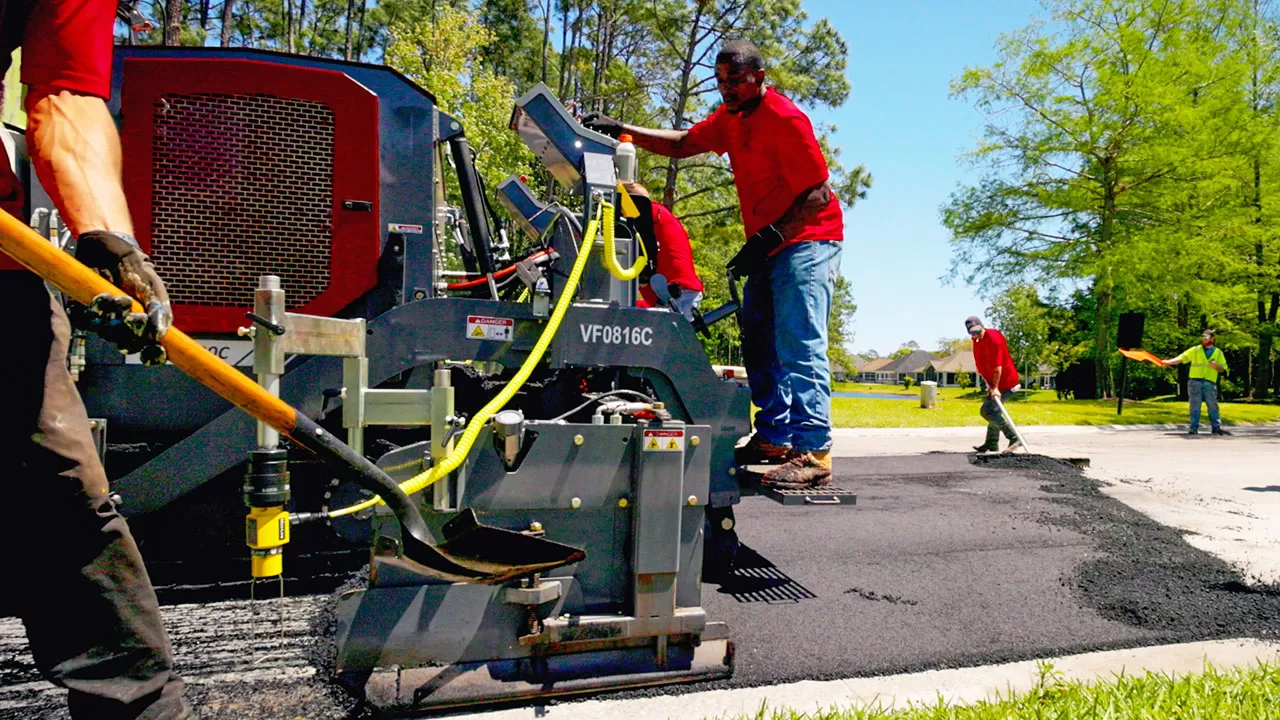 Greater Jacksonville asphalt driveway paving contractor